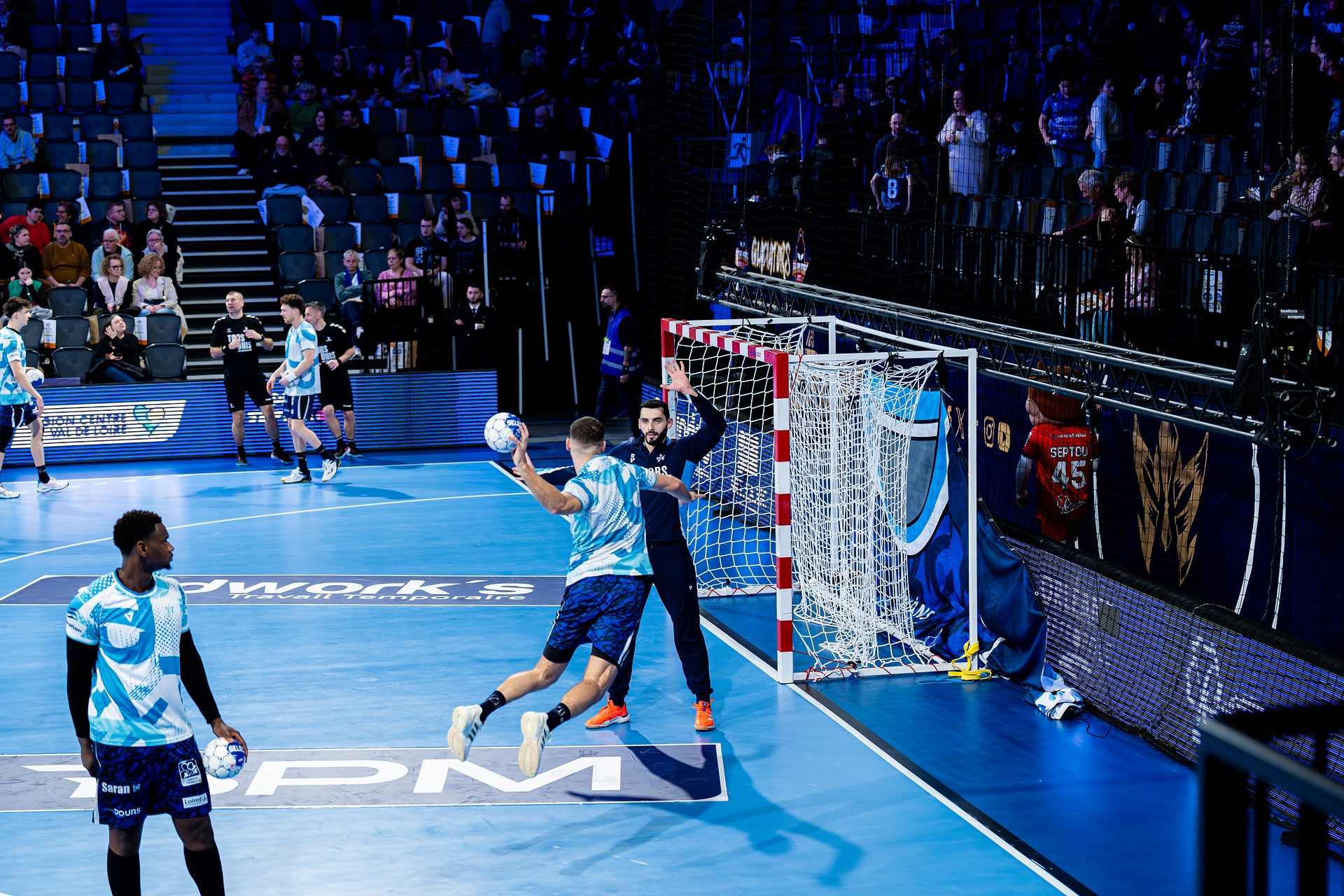 DSC09292.jpg_compressed