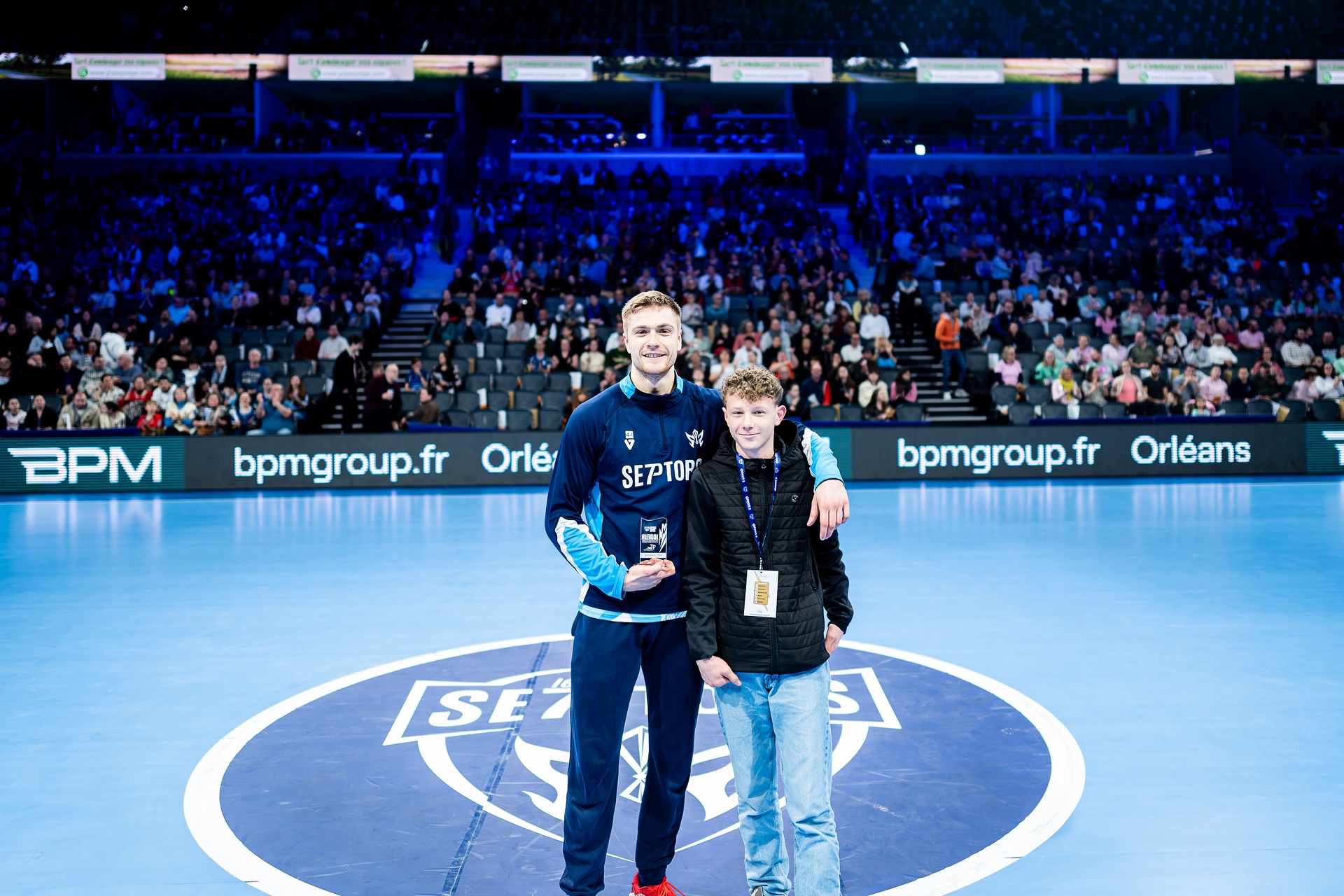 DSC09328.jpg_compressed