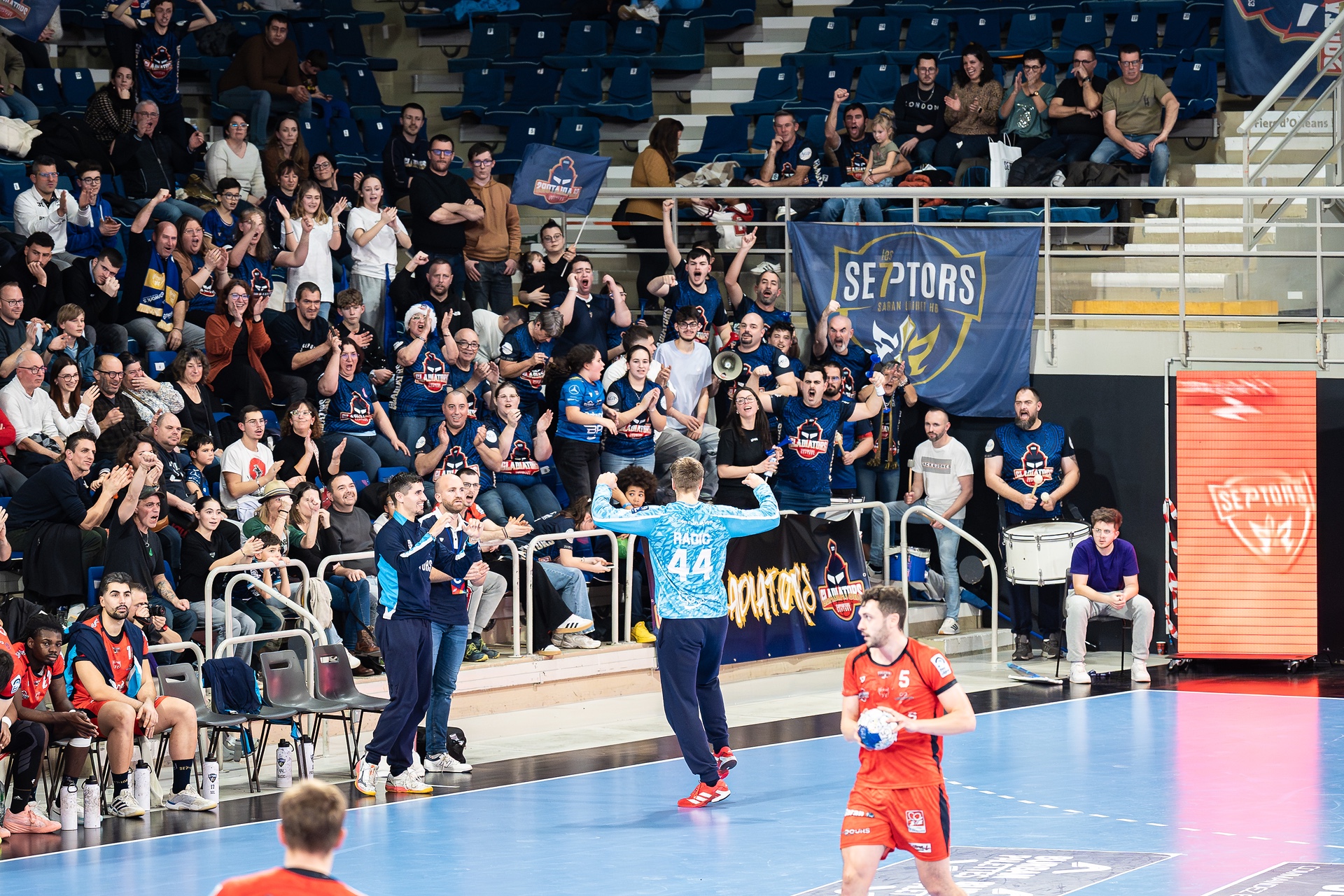 DSC09752.jpg_compressed