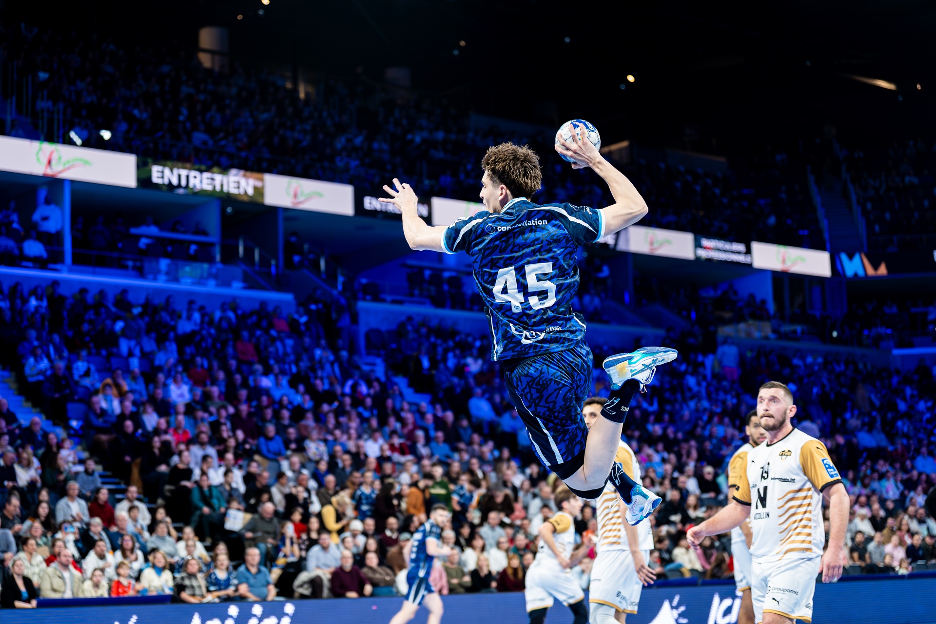 DSC09808.jpg_compressed