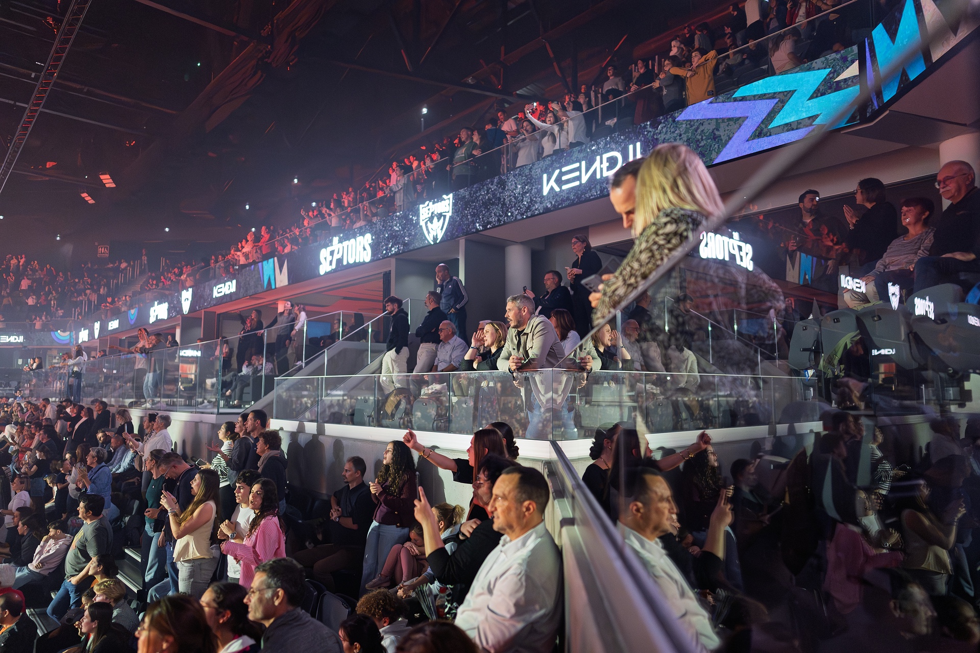 DSC09810.jpg_compressed