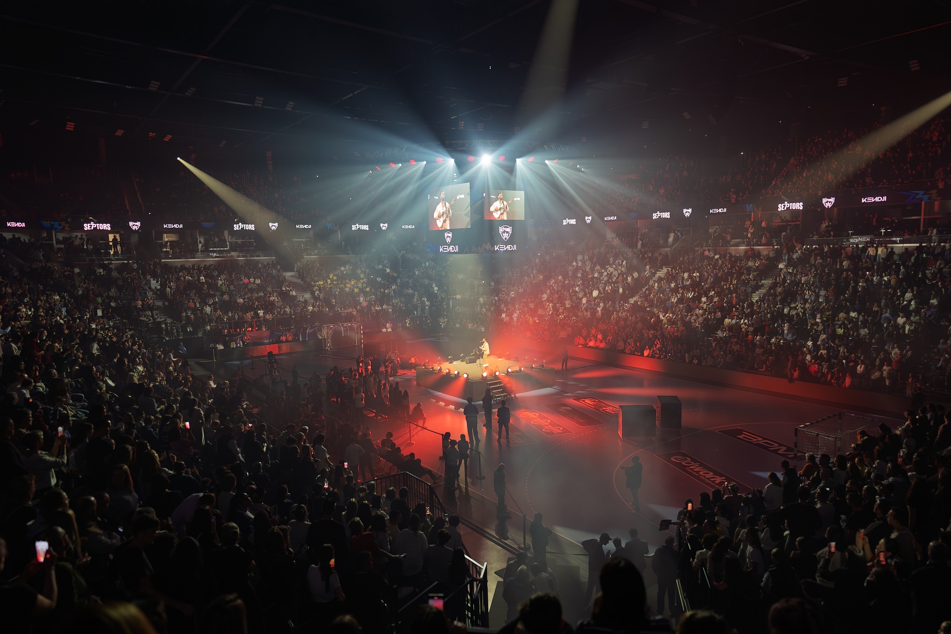 DSC09828.jpg_compressed