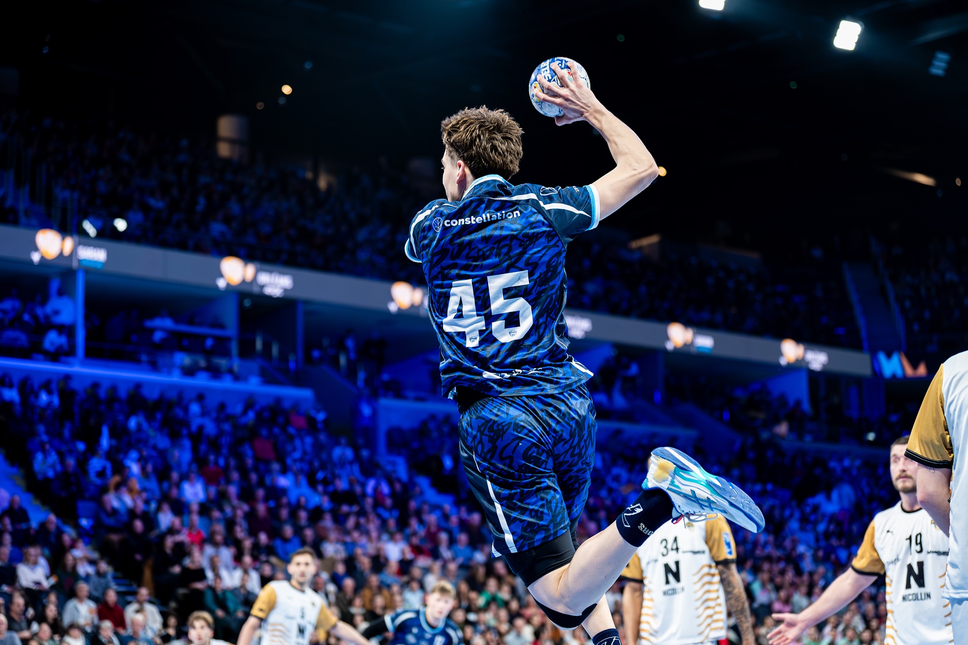 DSC09882.jpg_compressed