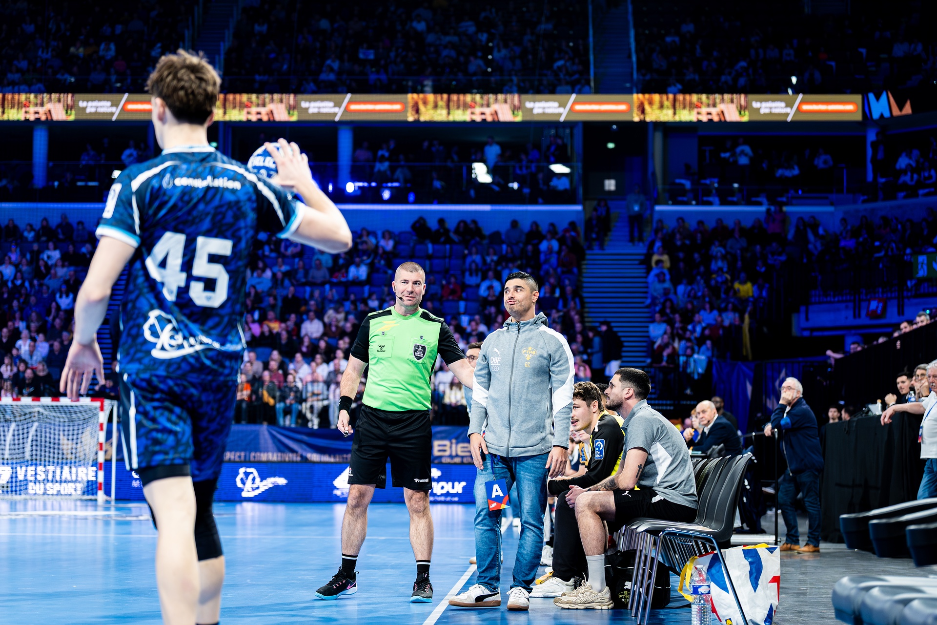 DSC09923.jpg_compressed