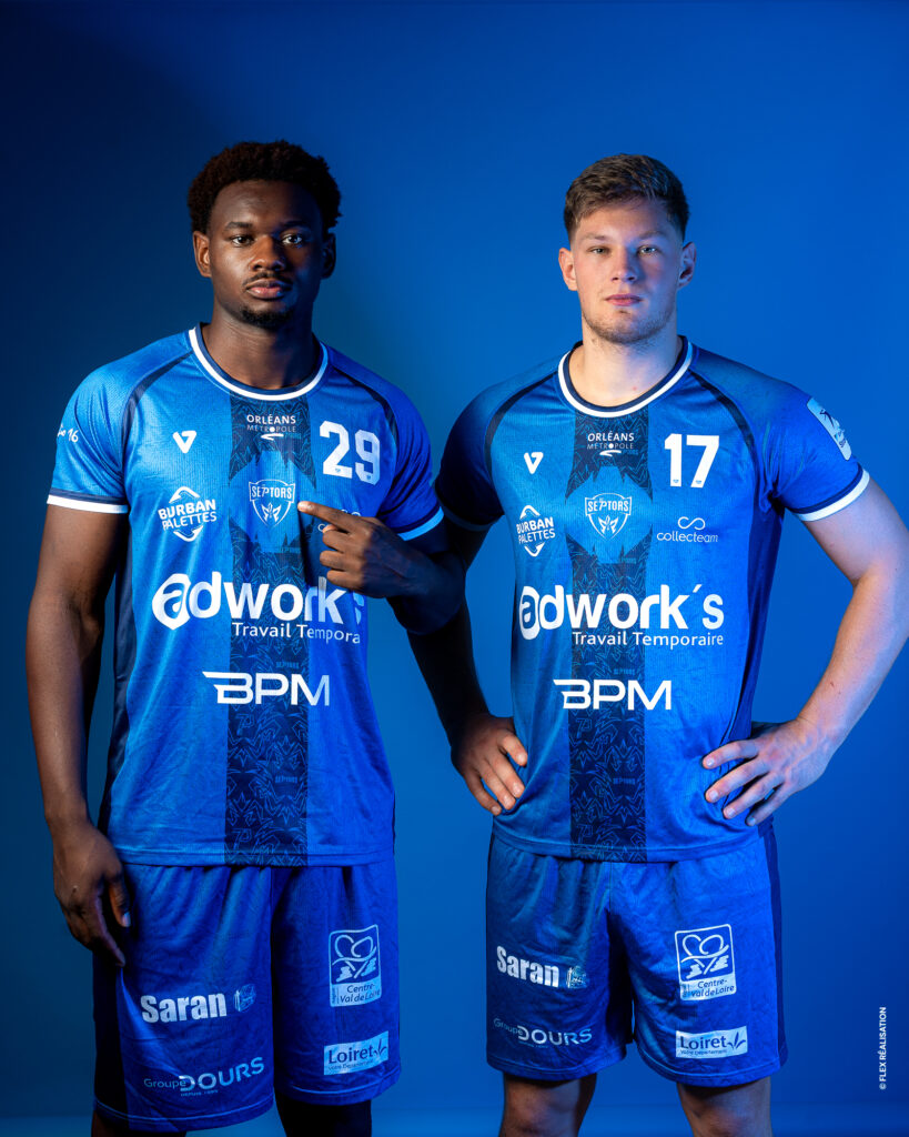 Pré-commande : Maillot Domicile - Flocage Sublimé OFFERT